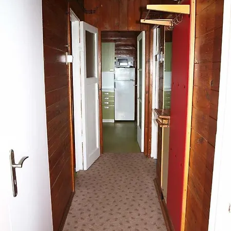 Hotel Gemutliches Blockhaus Am Moldaustausee 3*